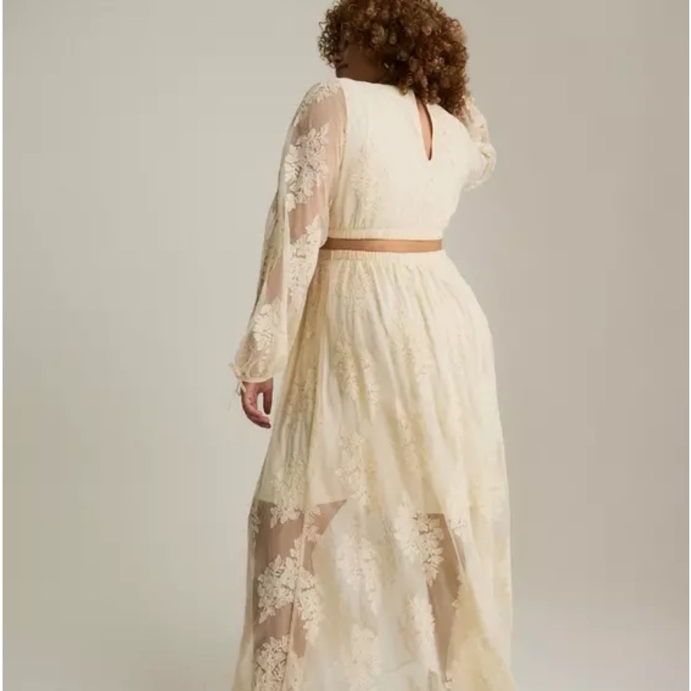 Torrid Festi Embroidered Lace Maxi Dress - Picture 10 of 11